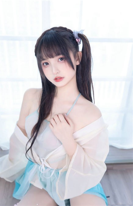 神楽坂真冬-Pivix